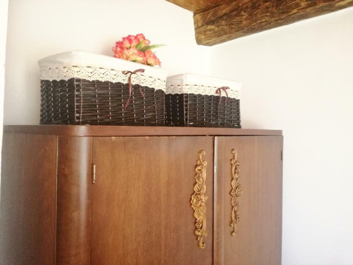 Apartment Cernesa Ražanac エクステリア 写真